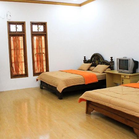 Villa Bukit Berkat ボゴール エクステリア 写真
