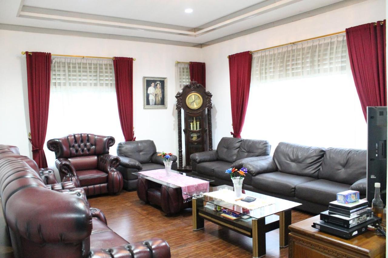Villa Bukit Berkat ボゴール エクステリア 写真